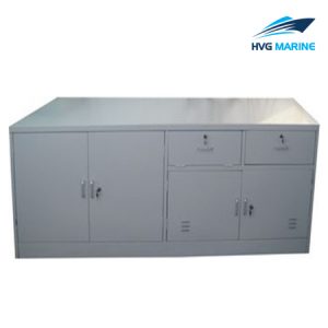 OUTFITTING EQUIPMENT 0189
