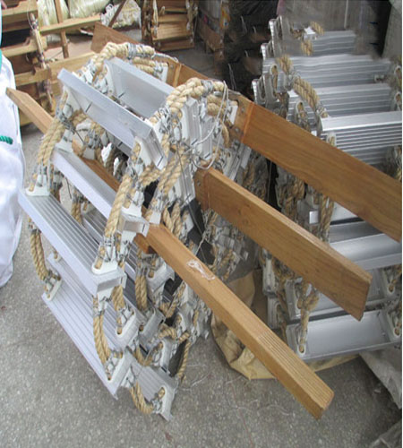 OUTFITTING EQUIPMENT 0144