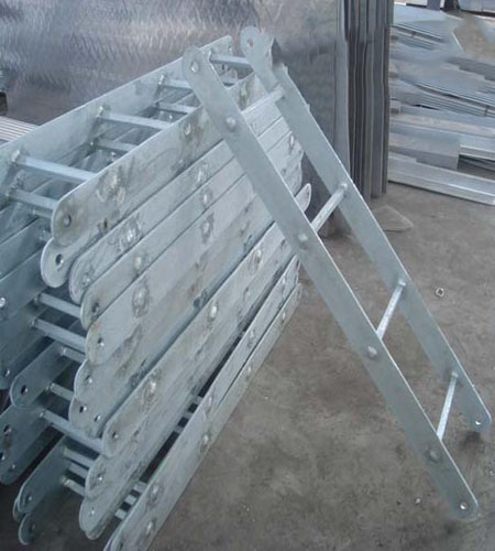 OUTFITTING EQUIPMENT 0143