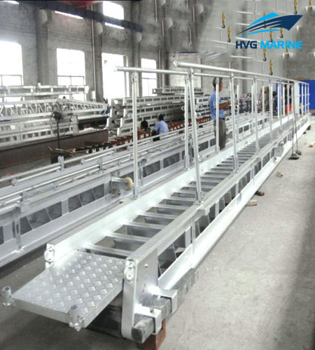 OUTFITTING EQUIPMENT 0155
