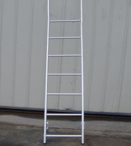 OUTFITTING EQUIPMENT 0144
