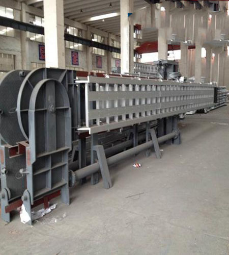 OUTFITTING EQUIPMENT 0158