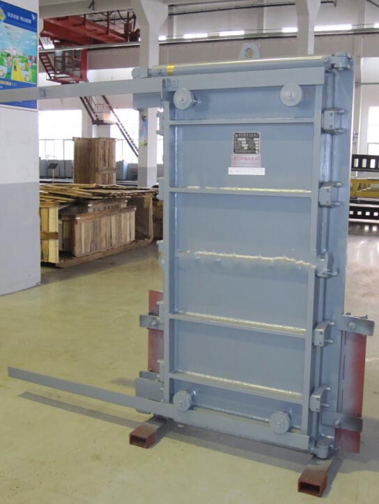 OUTFITTING EQUIPMENT 0346