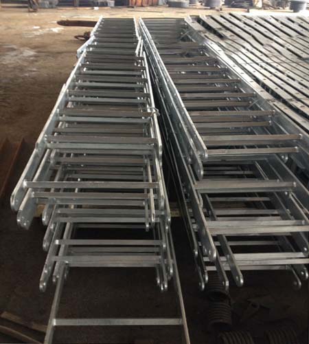 OUTFITTING EQUIPMENT 0392