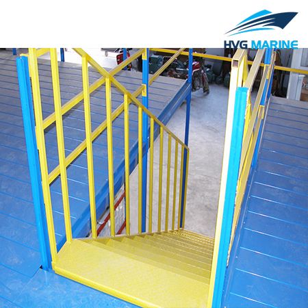 CONTAINER-SECURING FITTING 0016