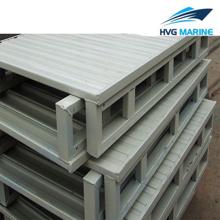 CONTAINER-SECURING FITTING 0004
